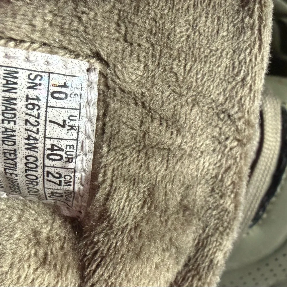 Skechers Women's Green Winter Boots‎ with Plush Lining